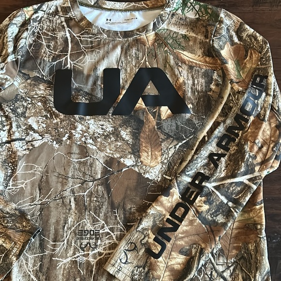 Under Armour Camo Youth Long Sleeve - Picture 2 of 2